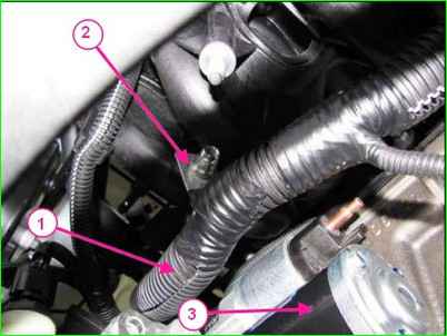 Как снять стартер автомобиля Лада Ларгус