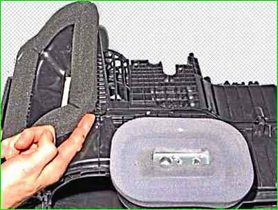 Снятие и установка испарителя кондиционера автомобиля Лада Ларгус