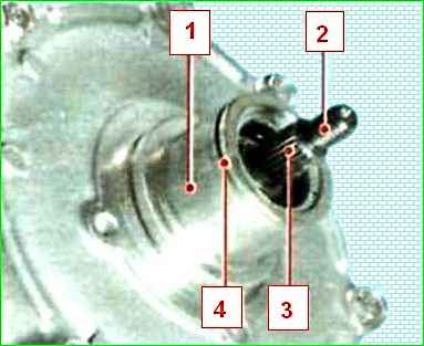 Austausch des Lagers der Riemenscheibe und Kupplung des Klimakompressors