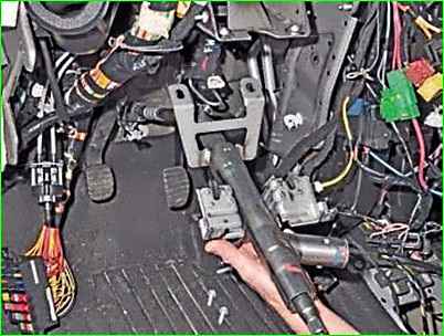 Снятие и установка отопителя автомобиля Лада Ларгус