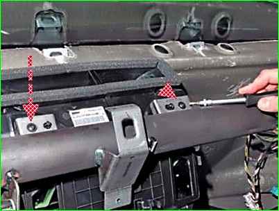 Снятие и установка отопителя автомобиля Лада Ларгус