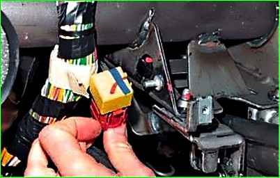 Снятие и установка отопителя автомобиля Лада Ларгус