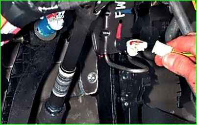 Снятие и установка отопителя автомобиля Лада Ларгус