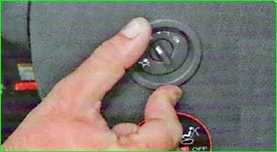 Как снять подушку безопасности переднего пассажира Лада Ларгус