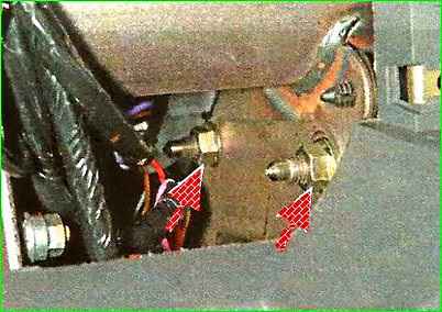 Removing the Heater Radiator