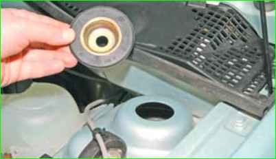 Как заменить переднюю амортстойку Лада Ларгус