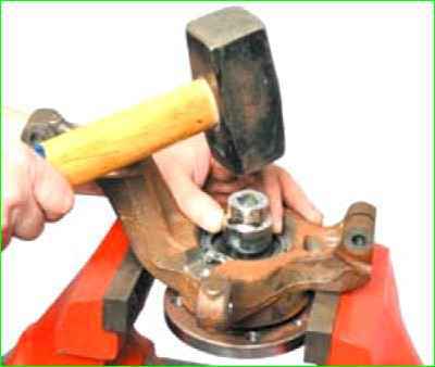 Как заменить подшипник передней ступицы Лада Ларгус