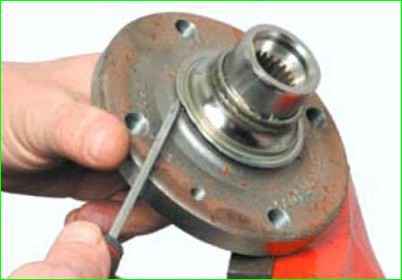 Как заменить подшипник передней ступицы Лада Ларгус