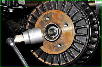 Как заменить подшипник ступицы заднего колеса Лада Ларгус