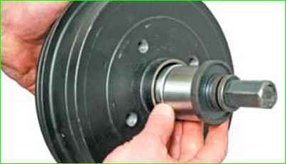 Как заменить подшипник ступицы заднего колеса Лада Ларгус