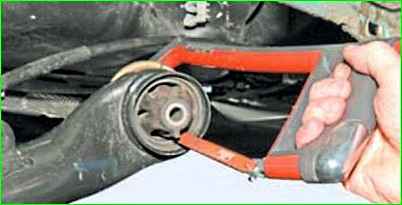 Как заменить сайлент-блоки балки Лада Ларгус