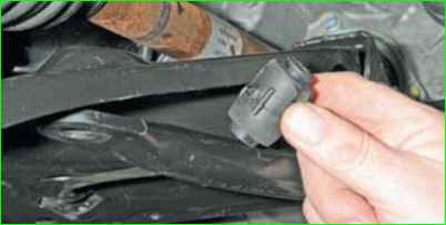 Как снять стабилизатор передней подвески Лада Ларгус