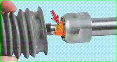 Replacing the tie rod