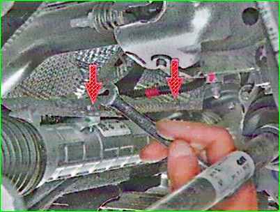 Removing and installing the Lada Largus steering mechanism