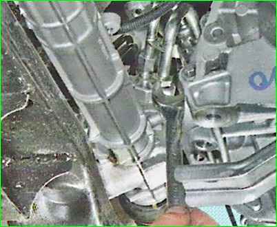 Removing and installing the steering mechanism Lada Largus