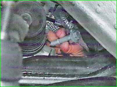 Removing and installing the Lada Largus steering mechanism