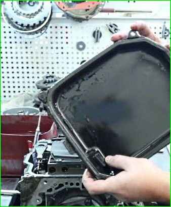 Demontage des DPO-Automatikgetriebes