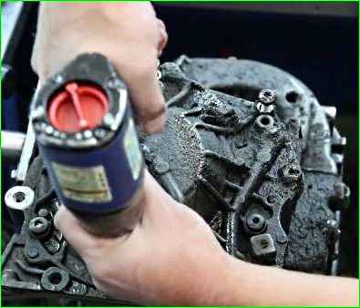 Разборка автоматической коробки DPO