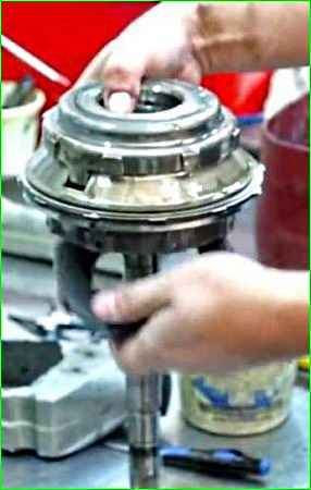 Разборка автоматической коробки DPO