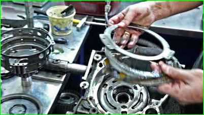 Разборка автоматической коробки DPO