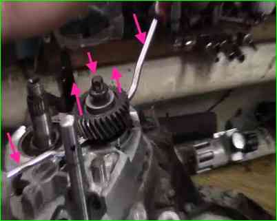 Как разобрать КПП JH3