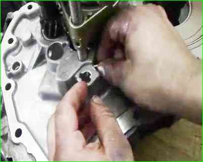 Как собрать коробку передач JH3