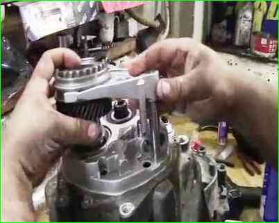 Как собрать коробку передач JH3