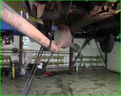 Как снять коробку передач JH3 автомобиля Лада Ларгус