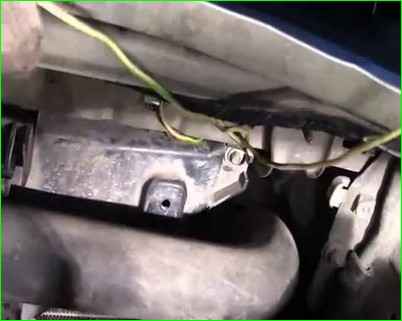 Как снять коробку передач JH3 автомобиля Лада Ларгус