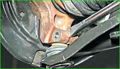 Как снять привода колес с КПП JH3 Лада Ларгус