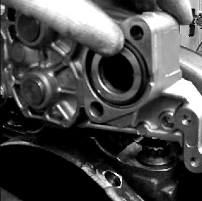 Установка кольца резинового в насос масляный ЯМЗ-650