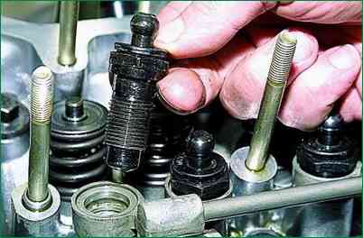 Niva Chevrolet клапандарының гидравликалық компенсаторларын ауыстыру