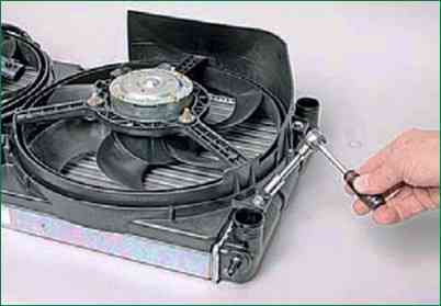 Как заменить радиатор двигателя Нива Шевролет