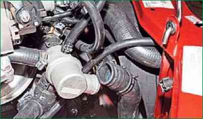 Как заменить радиатор двигателя Нива Шевролет