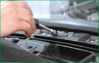 Как снять и поставить панель приборов Нива Шевролет