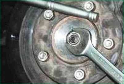 Регулировка подшипников ступиц Нива Шевролет