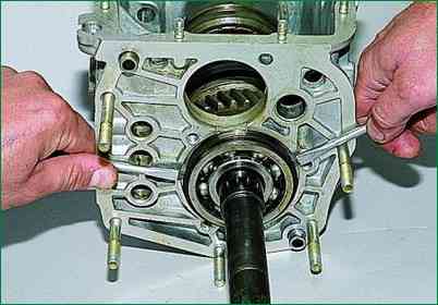 Ремонт коробки передач автомобиля ВАЗ-2123