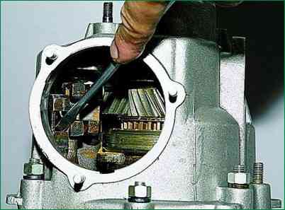 Ремонт коробки передач автомобиля ВАЗ-2123