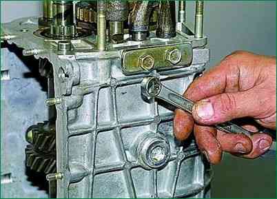 Ремонт коробки передач автомобиля ВАЗ-2123