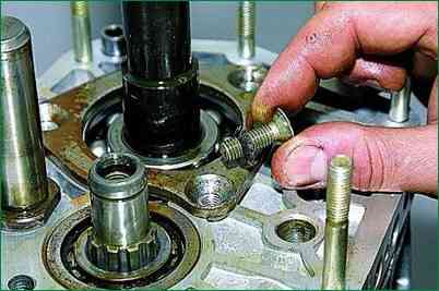 Ремонт коробки передач автомобиля ВАЗ-2123