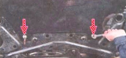 Снятие кожуха и брызговиков двигателя Mitsubishi Lancer