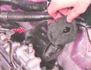 Замена опор силовой установки Mitsubishi Lancer