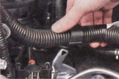 Снятие и установка коробки передач автомобиля Mitsubishi Lancer