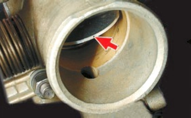 Регулировка троса привода дроссельной заслонки УАЗ Патриот