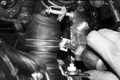 Снятие и установка радиатора УАЗ Патриот