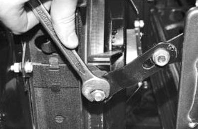 Снятие и установка радиатора УАЗ Патриот