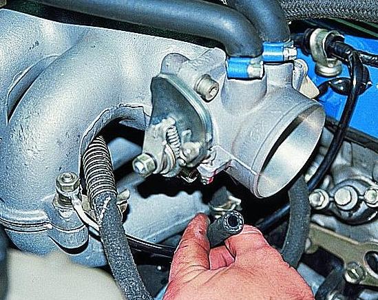 Снятие и установка дроссельного узла УАЗ Патриот