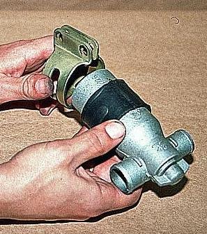 Проверка и замена регулятора холостого хода УАЗ Патриот