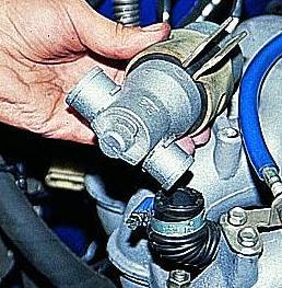 Проверка и замена регулятора холостого хода УАЗ Патриот