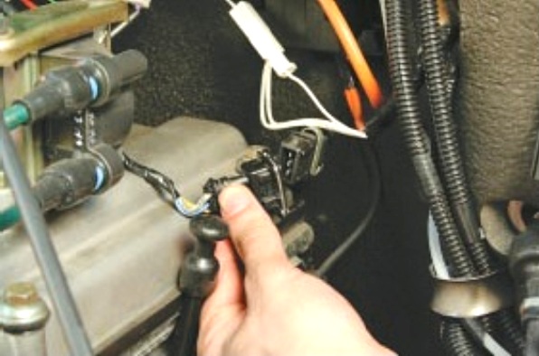 Замена датчиков системы управления двигателем УАЗ Патриот